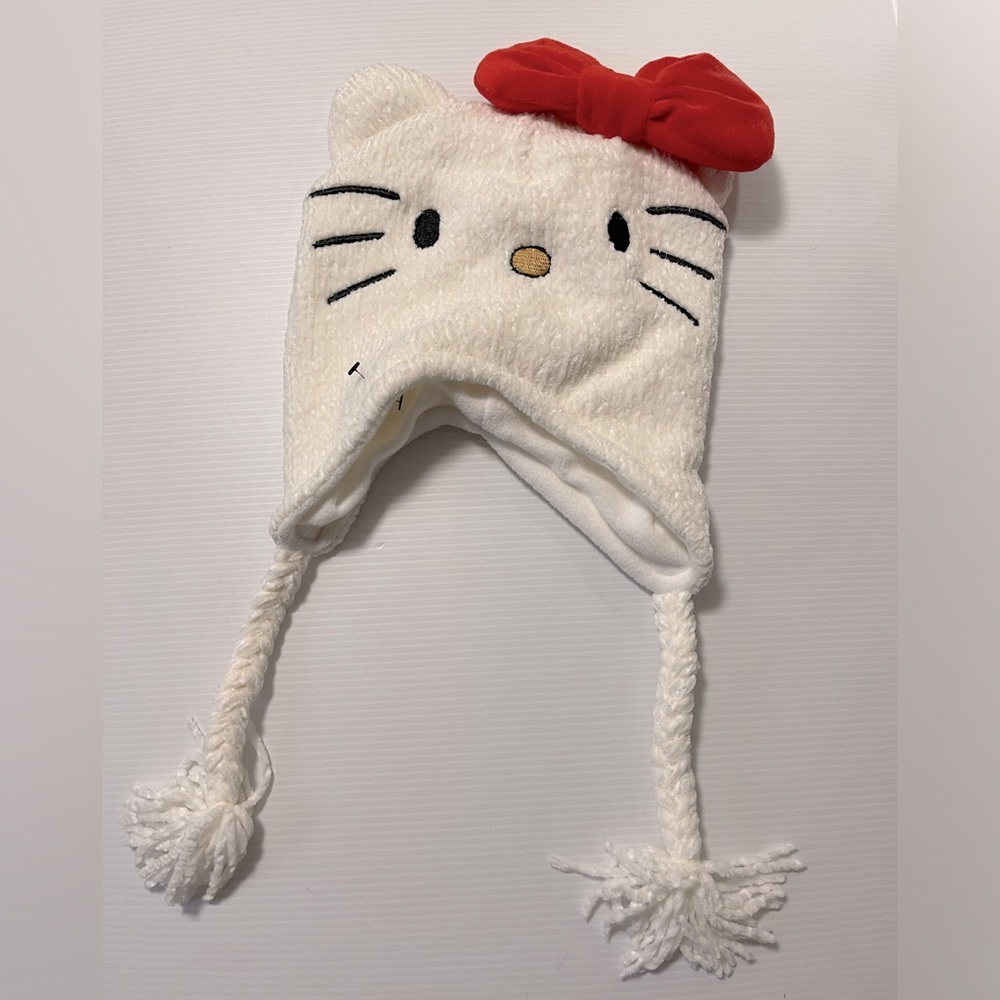 NEW Hello Kitty Beanie Winter Hat - White - OS